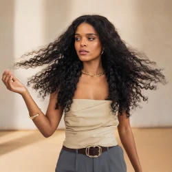 ⁦פאה מתולתלת שחור טבעי⁩ – תמונה ⁦4⁩